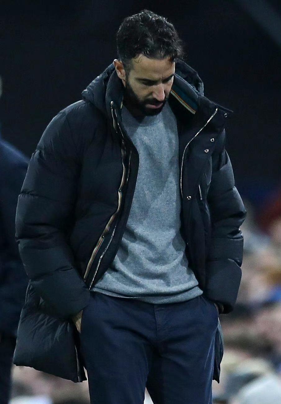 国际比赛日曼联完成体检——英超节点到来,气氛紧张,年轻球员得到机会的简单介绍kaiyun开云官网